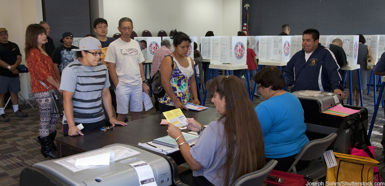 voting in california in 2012 (Joseph Sohm/Shutterstock.com)