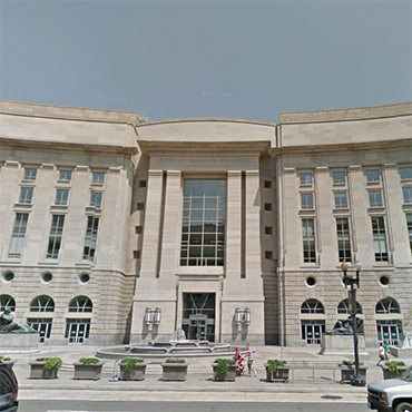 Google Maps image: Ronald Reagan Building.